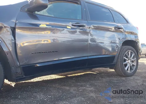 2018 Jeep Cherokee Latitude Tech Connect Fwd из США, поврежденный, VIN 1C4PJLCB3JD605053